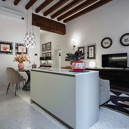 Ca' Maddalena - La Perla Venice
